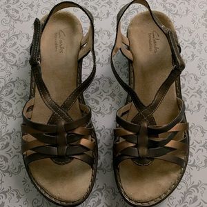 Clarks Bendables Strappy Sandals Size 8 Bronze